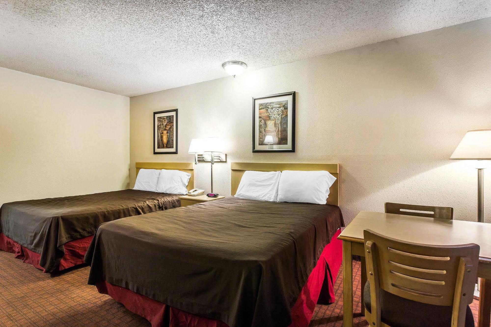 Rodeway Inn Ontario Mills Mall Guasti Zewnętrze zdjęcie
